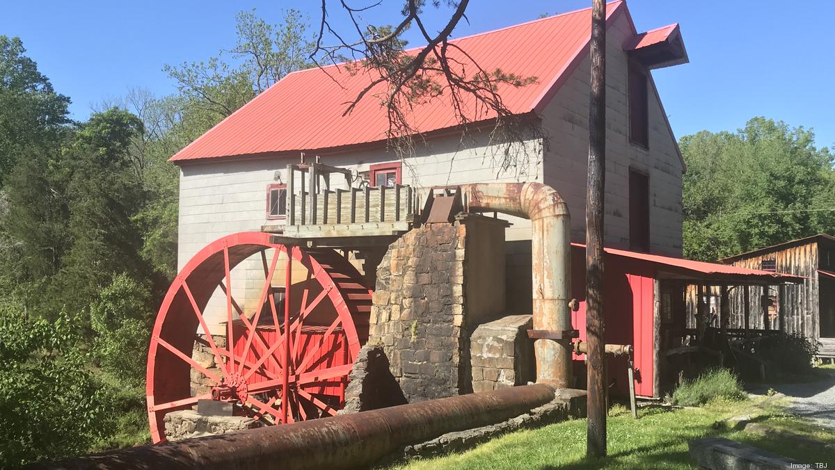 Old Mill of Guilford Cornmeal - Yellow or White